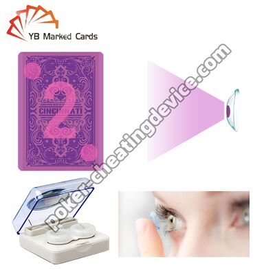 Contactlenzen om door pokerkaarten te zien